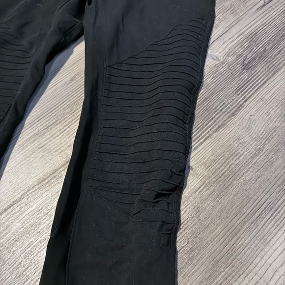 ALO- XS joggers - Picture 2 of 5